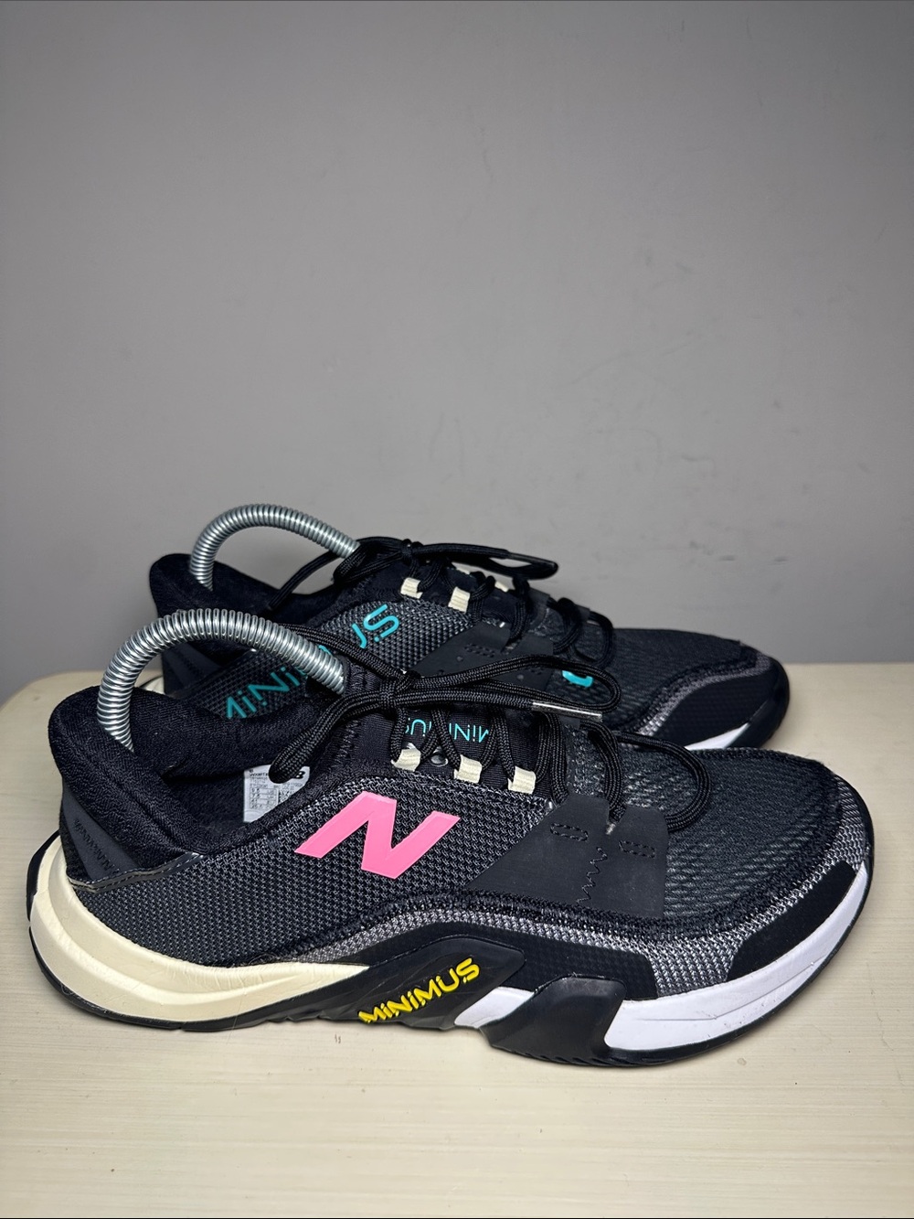 New Balance Women's Minimus Tr V2 Phantom/Black/Cyber Jade